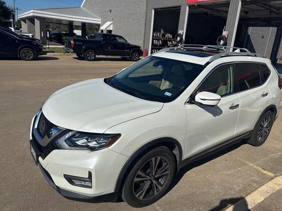 NISSAN ROGUE 2017 5N1AT2MT3HC798740 image NISSAN ROGUE 2017 5N1AT2MT3HC798740 image