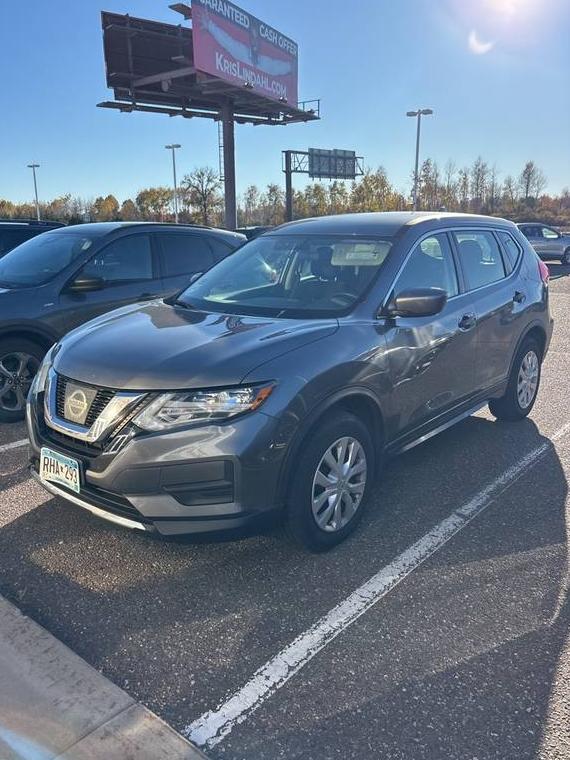 NISSAN ROGUE 2017 5N1AT2MV2HC889967 image NISSAN ROGUE 2017 5N1AT2MV2HC889967 image