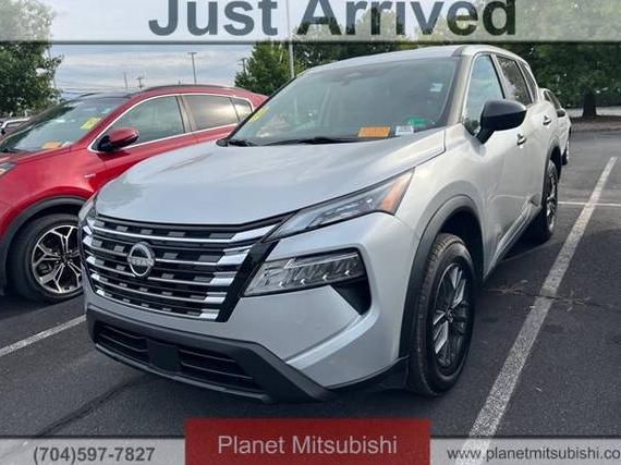 NISSAN ROGUE 2024 5N1BT3AA5RC677755 image