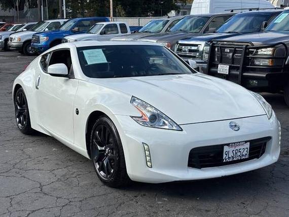 NISSAN 370Z 2017 JN1AZ4EH8HM952025 image NISSAN 370Z 2017 JN1AZ4EH8HM952025 image