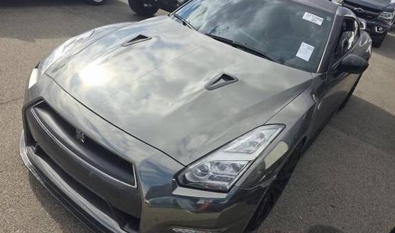 NISSAN GT-R 2010 JN1AR5EF0AM230221 image NISSAN GT-R 2010 JN1AR5EF0AM230221 image