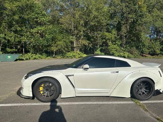 NISSAN GT-R 2014 JN1AR5EF1EM270961 image