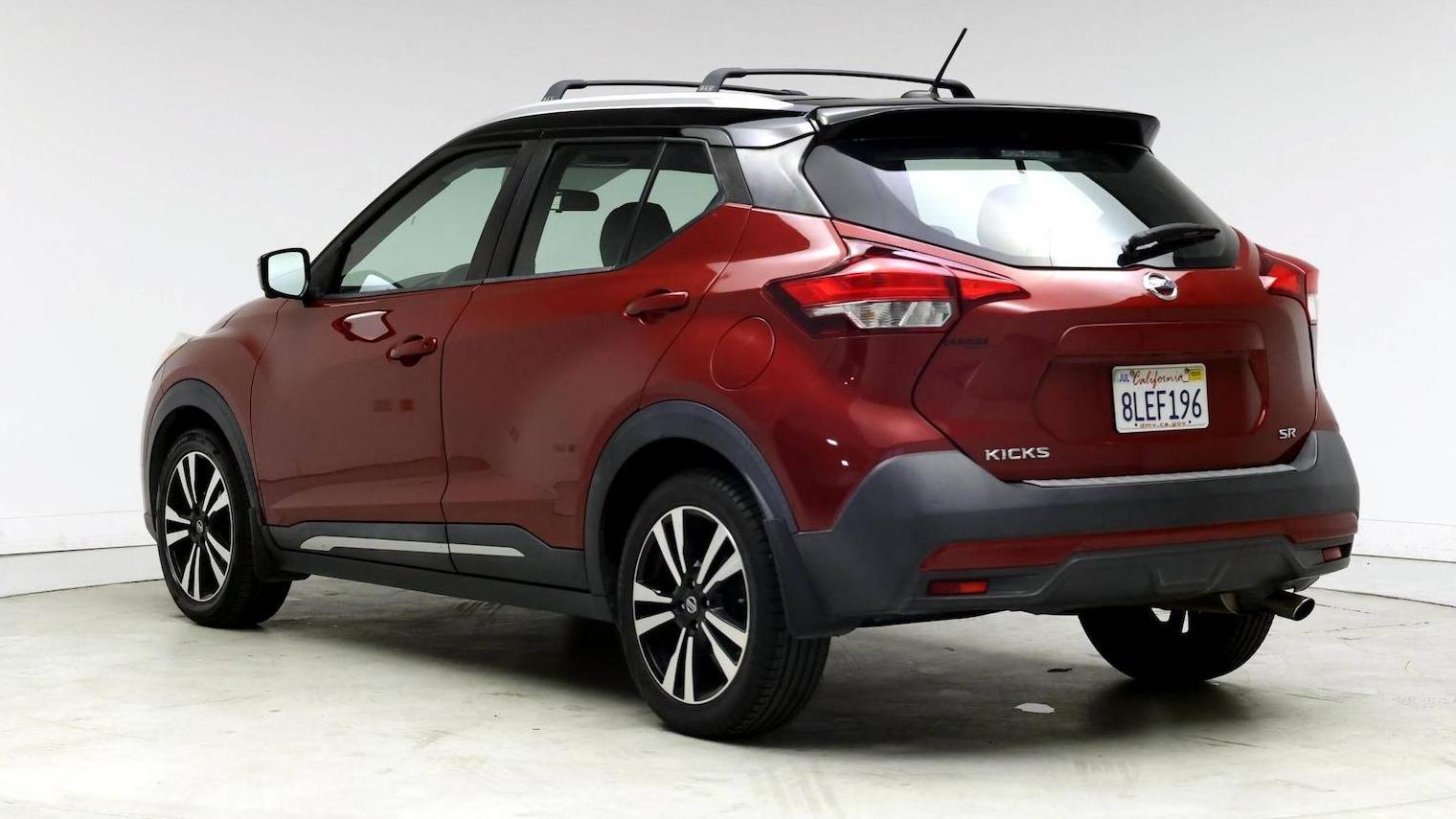 NISSAN KICKS 2019 3N1CP5CU1KL476156 image