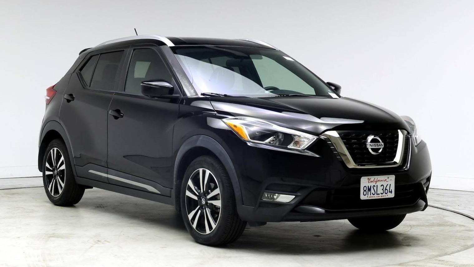 NISSAN KICKS 2019 3N1CP5CUXKL556412 image