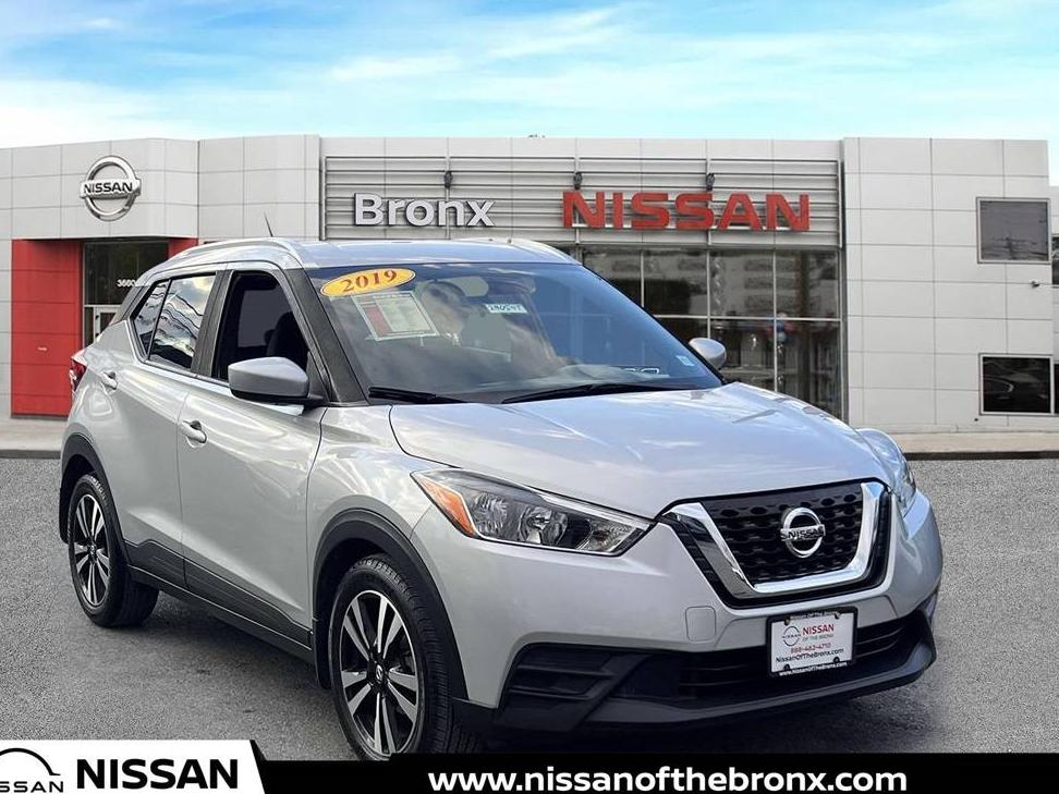 NISSAN KICKS 2019 3N1CP5CU8KL483959 image