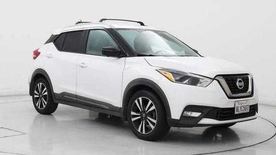 NISSAN KICKS 2019 3N1CP5CU9KL557986 image
