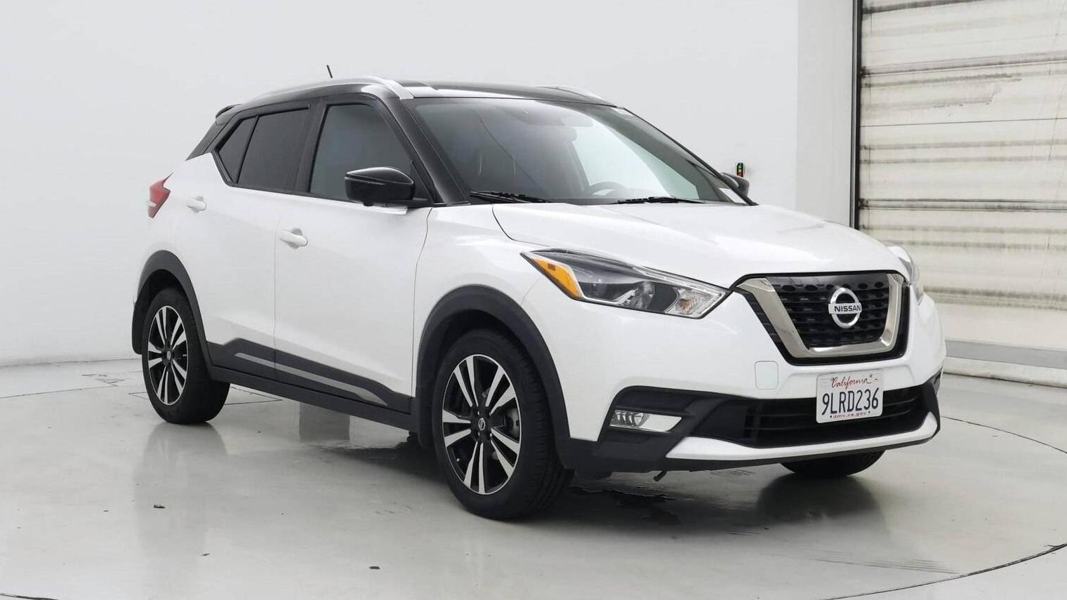 NISSAN KICKS 2019 3N1CP5CU3KL553013 image