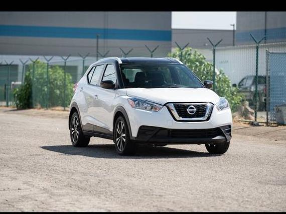NISSAN KICKS 2018 3N1CP5CU1JL518484 image