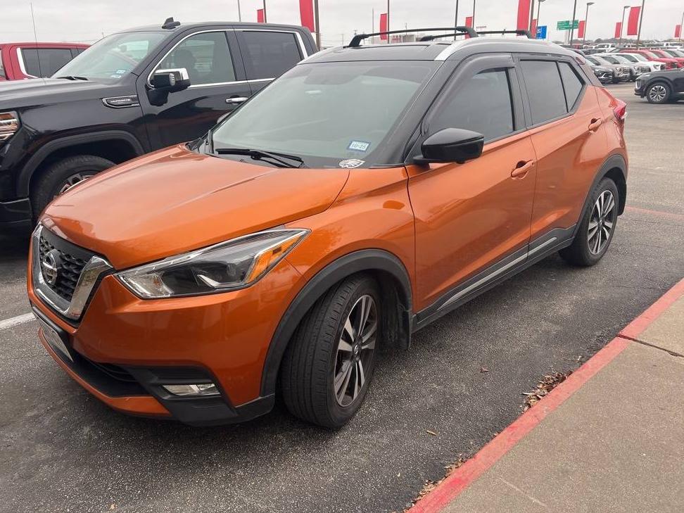 NISSAN KICKS 2018 3N1CP5CU8JL538179 image