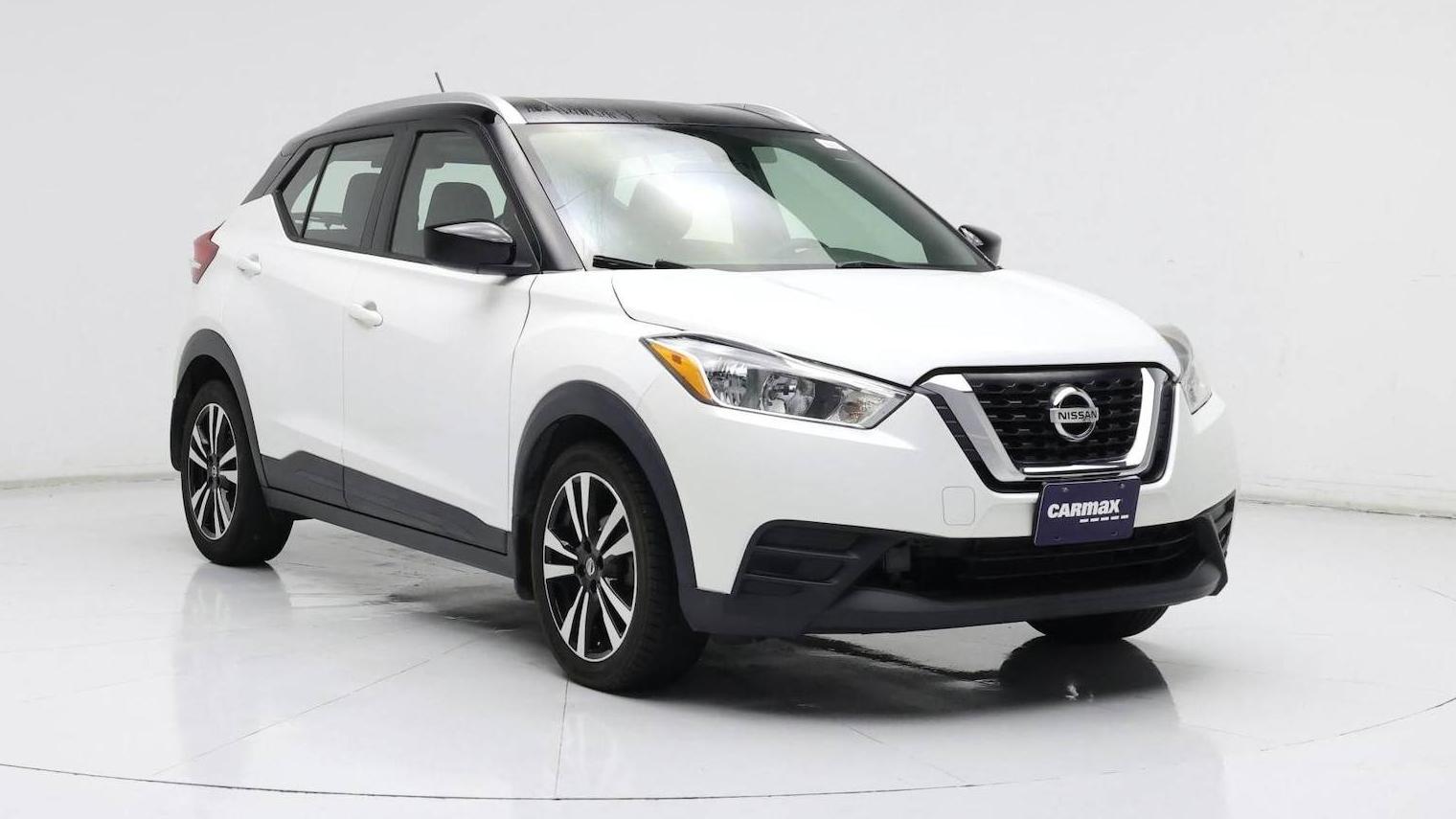 NISSAN KICKS 2018 3N1CP5CU5JL522229 image