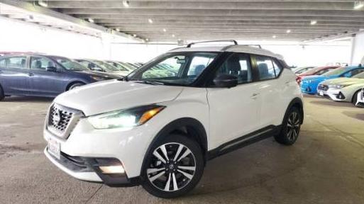 NISSAN KICKS 2018 3N1CP5CU3JL532368 image