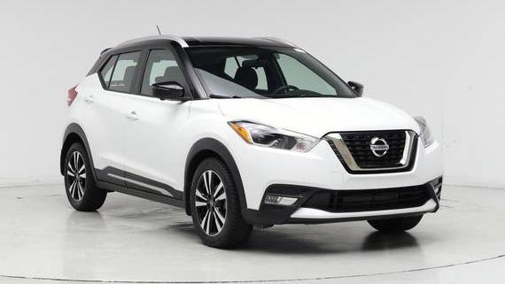 NISSAN KICKS 2018 3N1CP5CU4JL532850 image