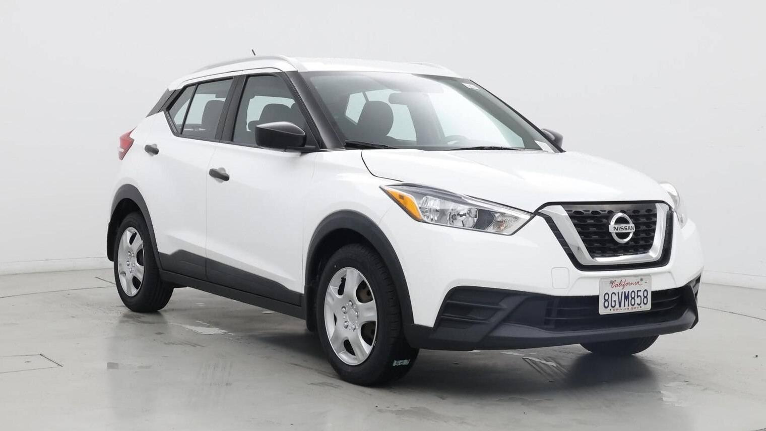 NISSAN KICKS 2018 3N1CP5CU5JL538401 image