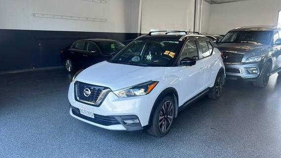 NISSAN KICKS 2018 3N1CP5CU0JL524129 image