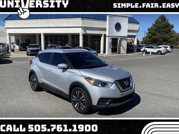 NISSAN KICKS 2018 3N1CP5CU2JL530577 image