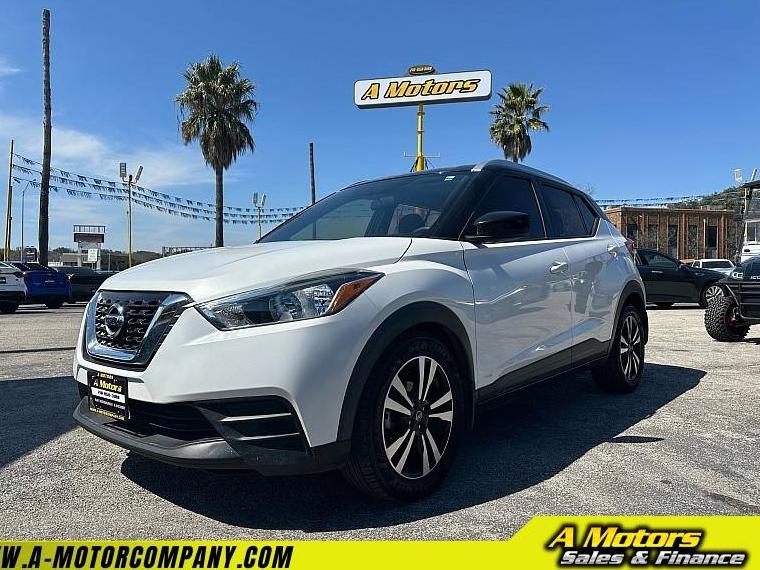 NISSAN KICKS 2018 3N1CP5CU7JL505285 image