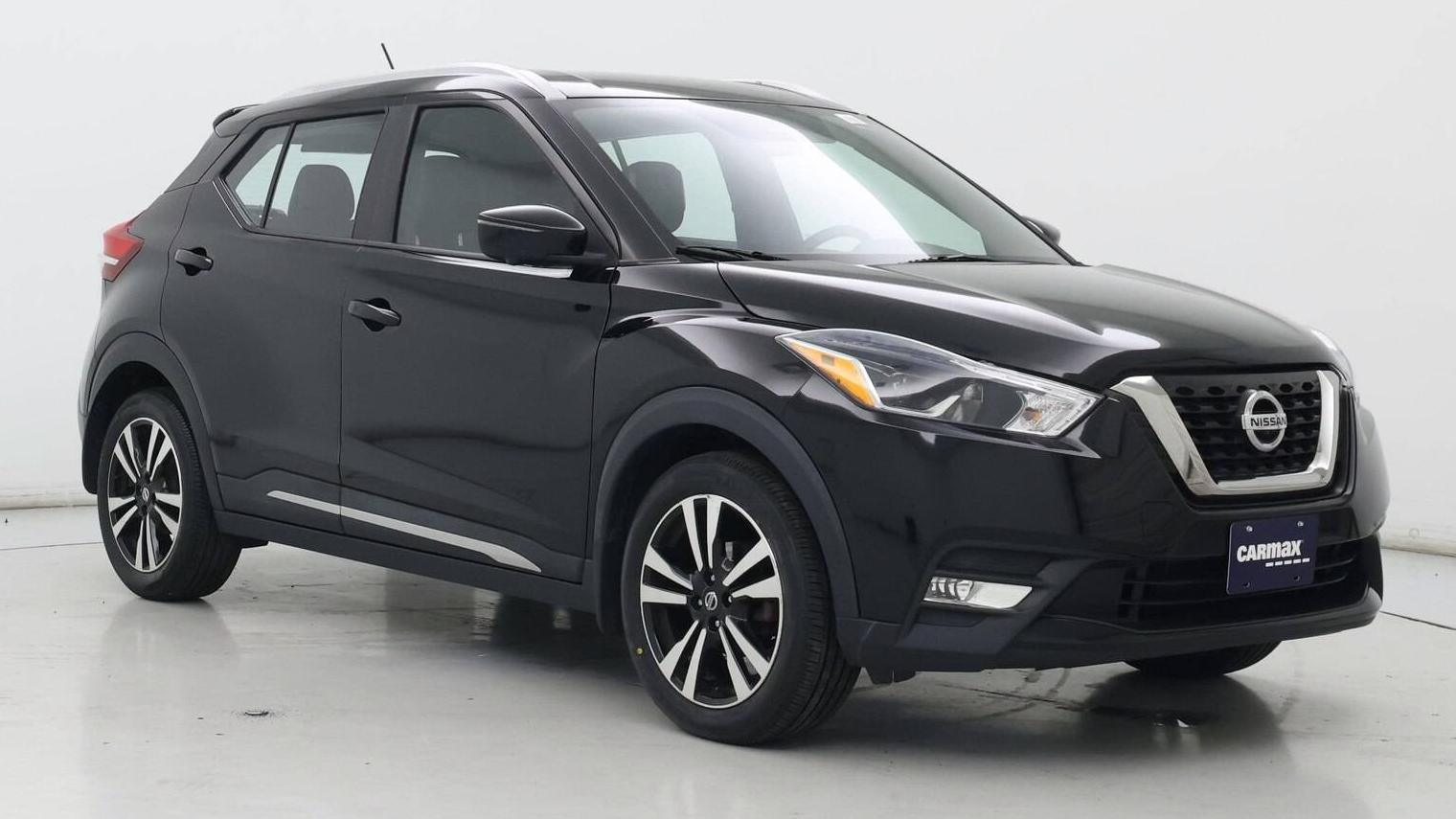 NISSAN KICKS 2018 3N1CP5CU8JL509118 image