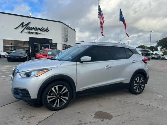NISSAN KICKS 2018 3N1CP5CU8JL498217 image