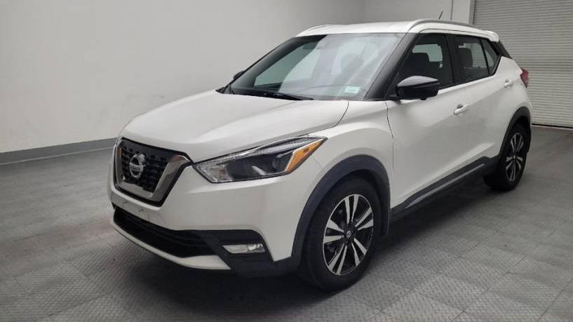 NISSAN KICKS 2018 3N1CP5CU1JL527055 image