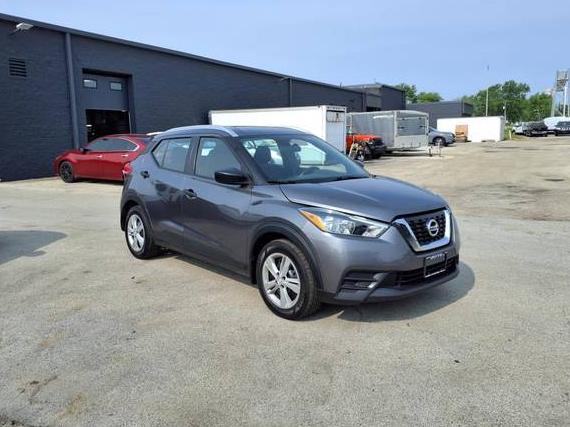 NISSAN KICKS 2018 3N1CP5CU0JL500879 image