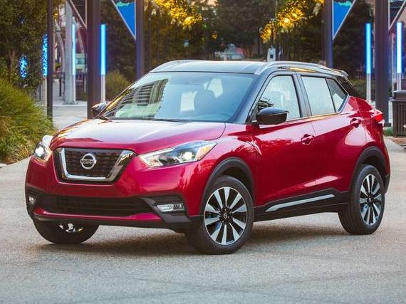 NISSAN KICKS 2018 3N1CP5CU9JL530303 image