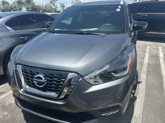 NISSAN KICKS 2018 3N1CP5CU9JL519480 image
