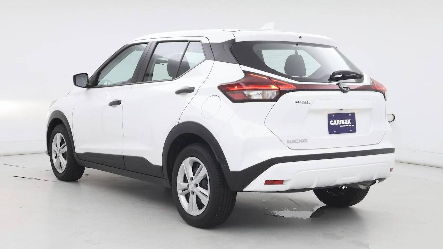 NISSAN KICKS 2024 3N1CP5BV8RL557238 image