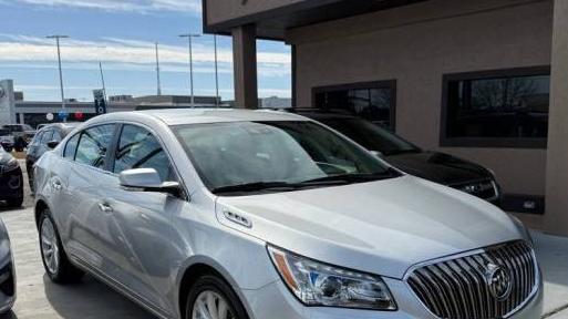 BUICK LACROSSE 2016 1G4GB5G38GF168929 image