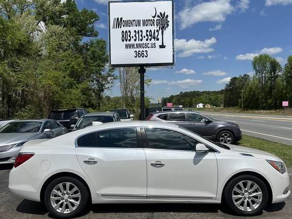 BUICK LACROSSE 2016 1G4GB5GR5GF229996 image