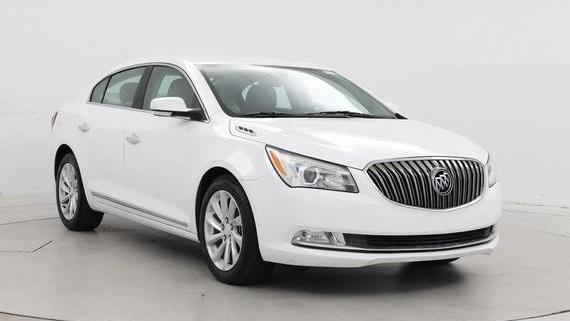 BUICK LACROSSE 2016 1G4GB5G32GF120228 image