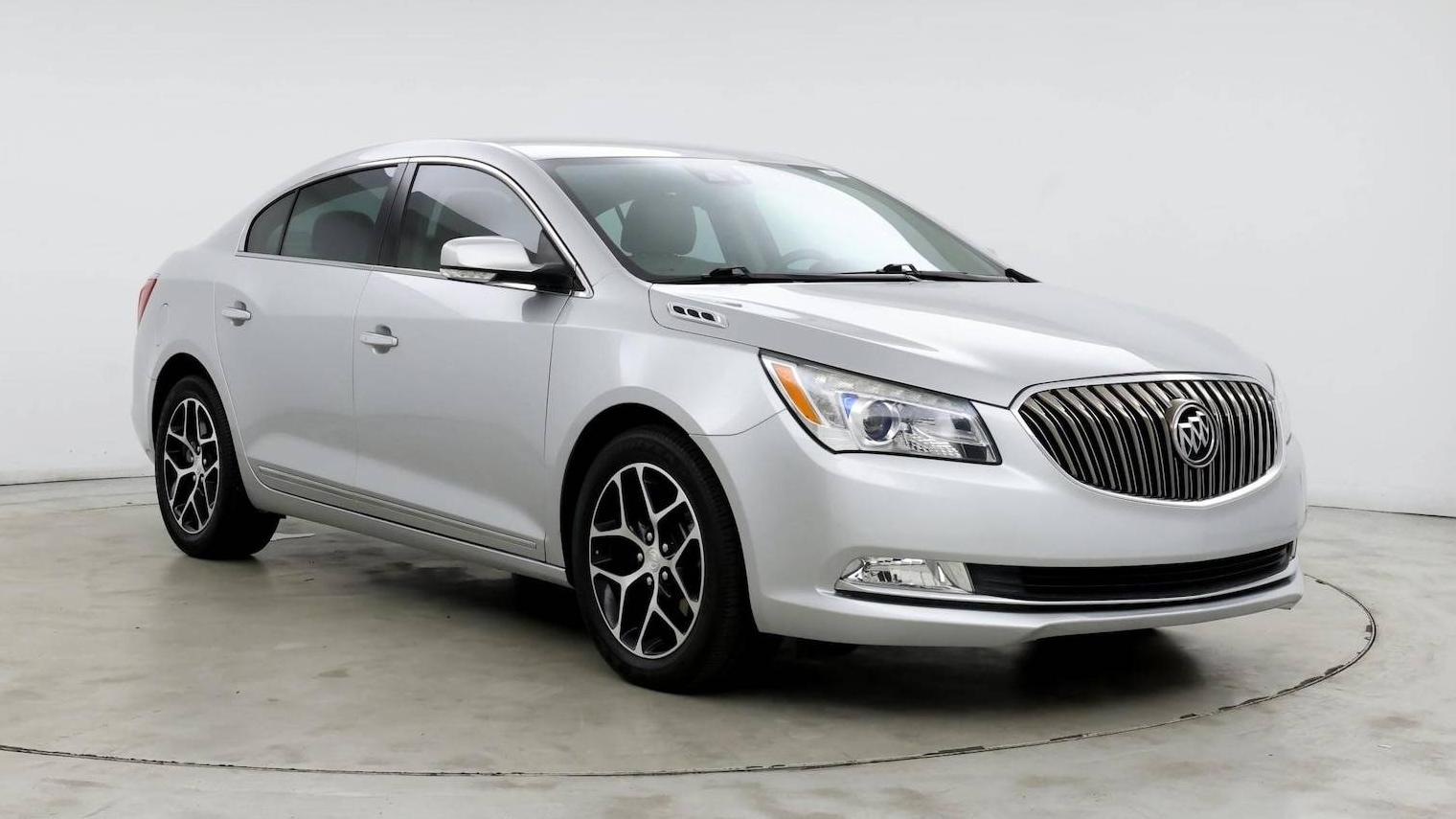 BUICK LACROSSE 2016 1G4G45G36GF201792 image