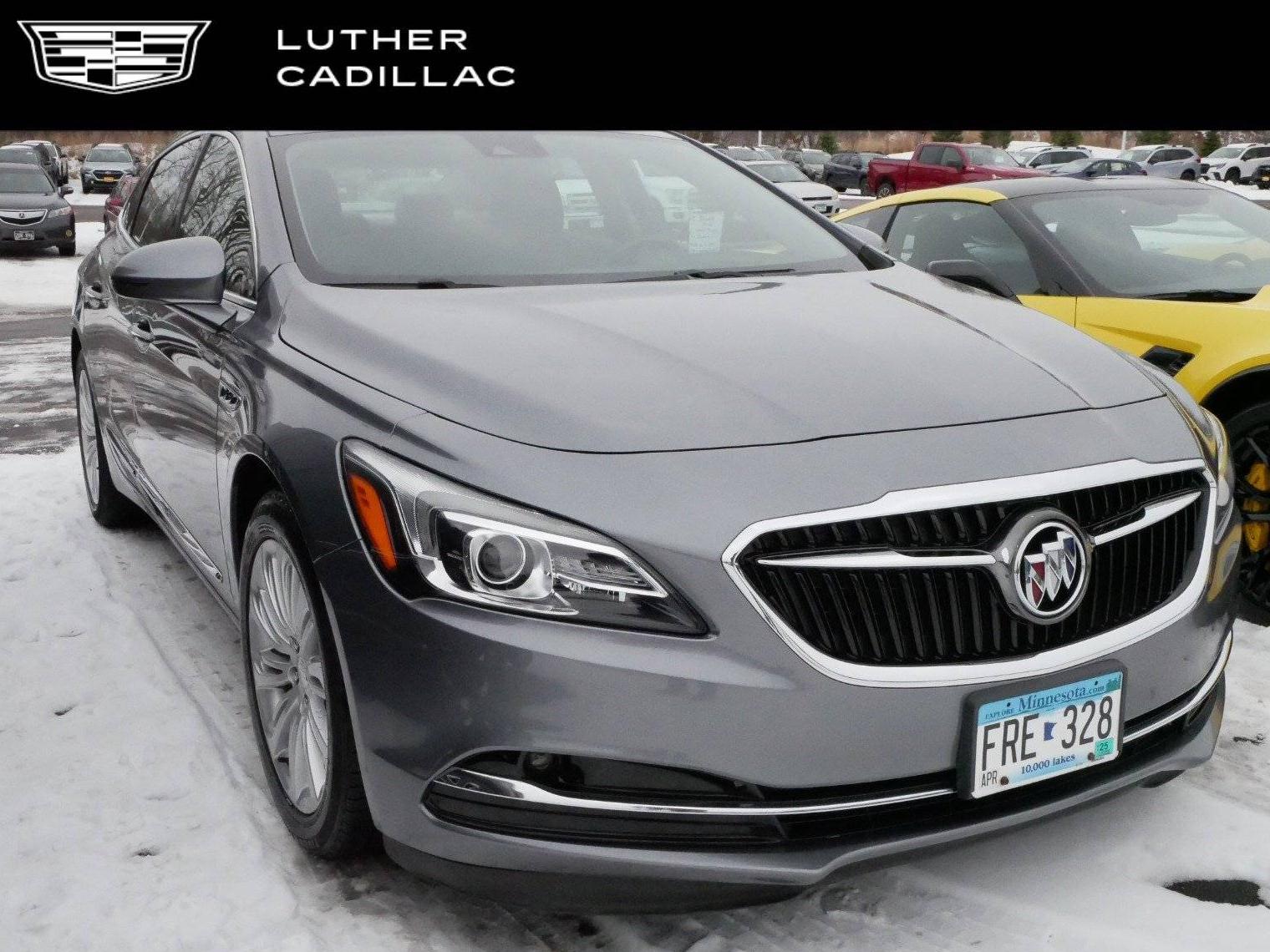 BUICK LACROSSE 2018 1G4ZR5SZ9JU140771 image