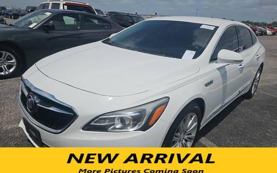 BUICK LACROSSE 2018 1G4ZP5SZ1JU124117 image