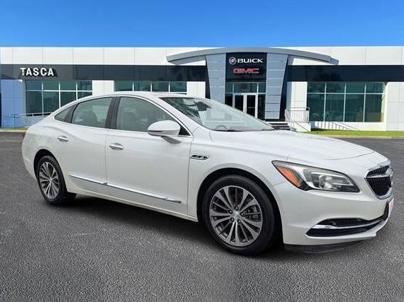 BUICK LACROSSE 2018 1G4ZP5SS7JU121600 image