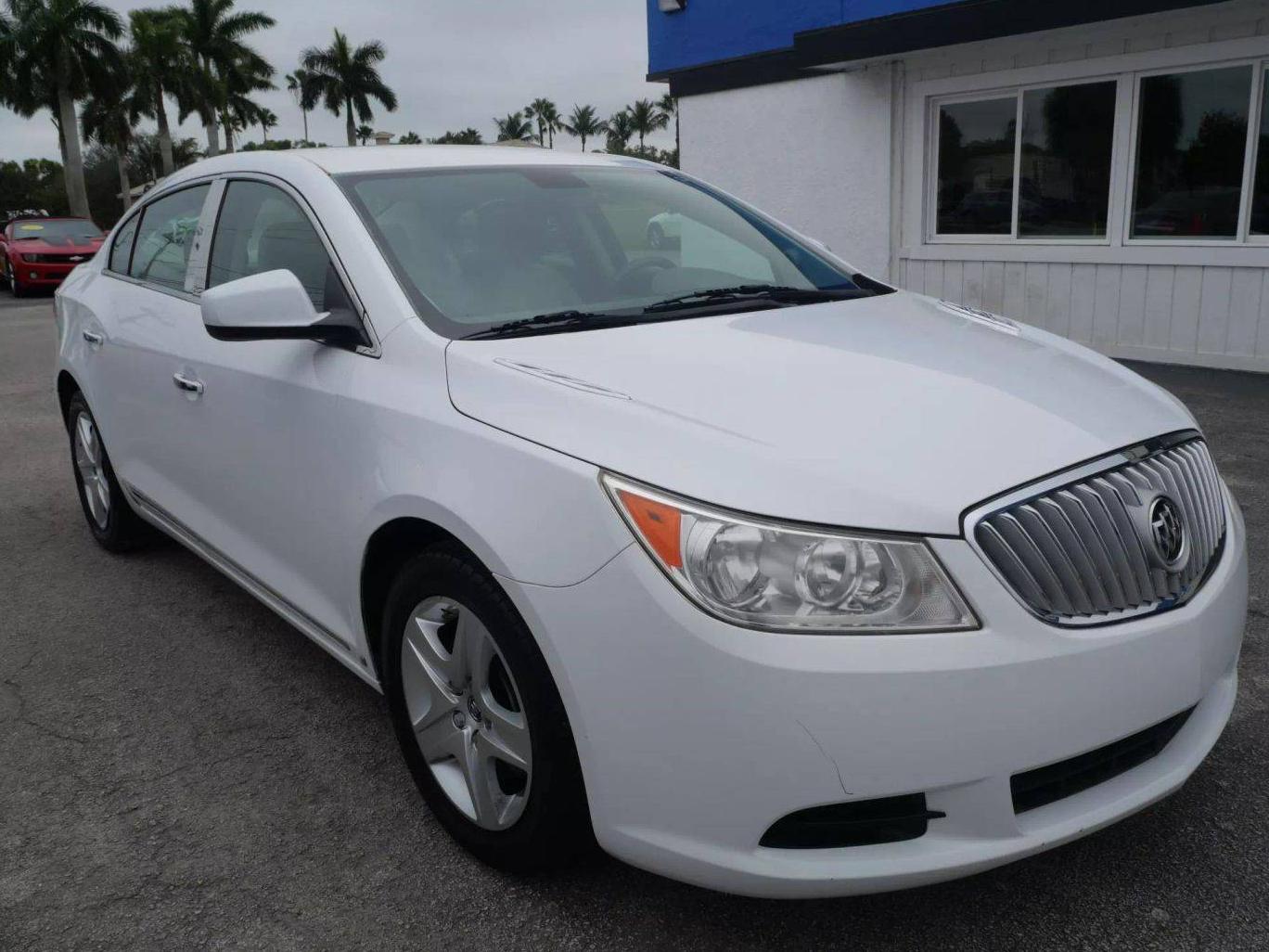 BUICK LACROSSE 2010 1G4GB5EG5AF125050 image