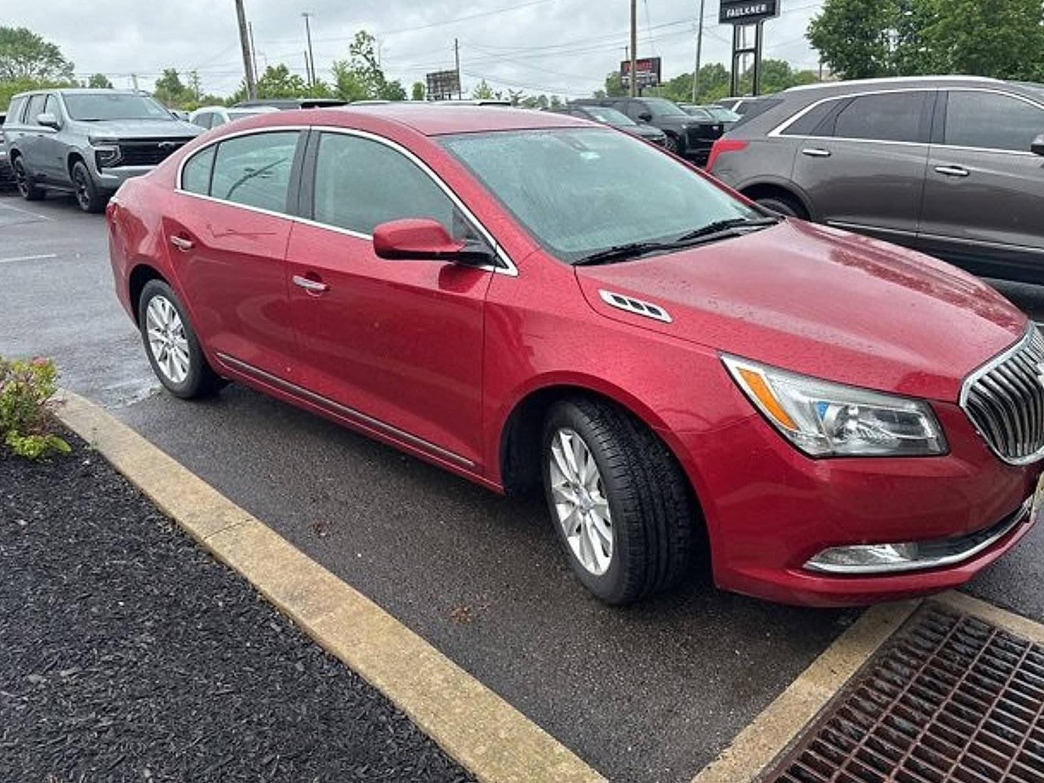 BUICK LACROSSE 2014 1G4GA5GR4EF160346 image