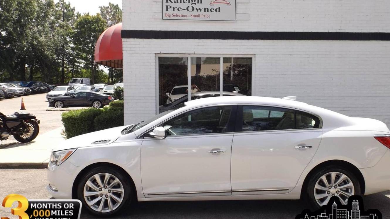 BUICK LACROSSE 2015 1G4GB5G33FF221793 image