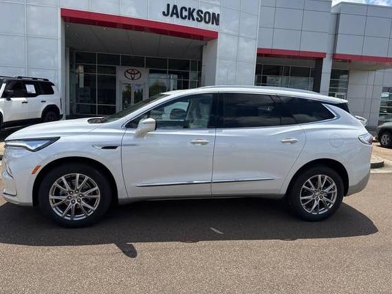 BUICK ENCLAVE 2023 5GAERCKW9PJ147289 image