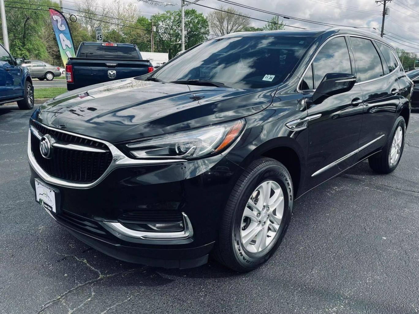 BUICK ENCLAVE 2021 5GAERBKW1MJ257940 image
