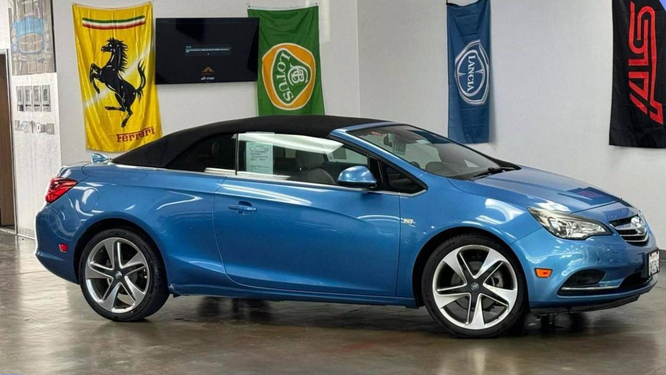 BUICK CASCADA 2017 W04WJ3N58HG023911 image