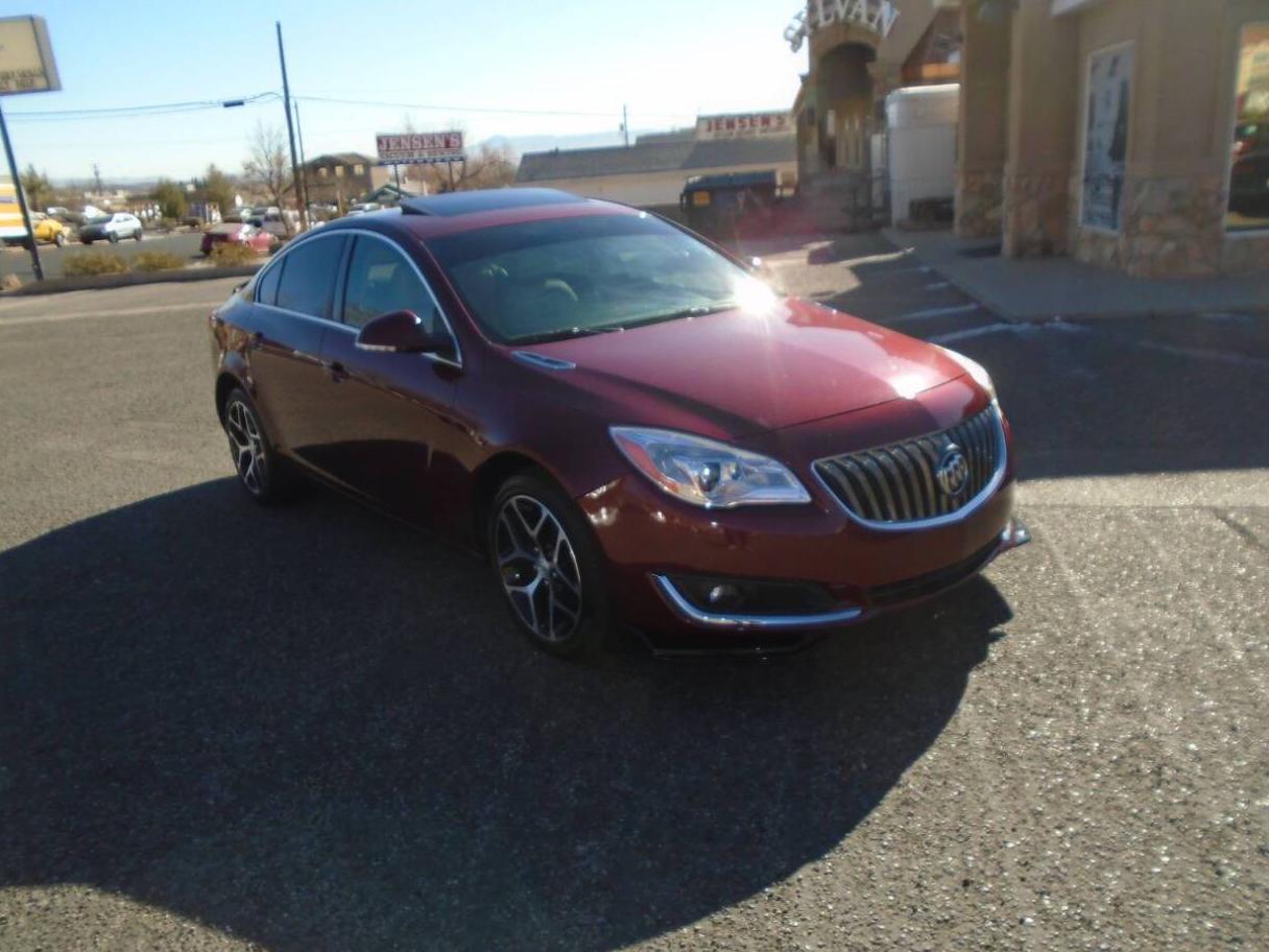 BUICK REGAL 2017 2G4GL5EX1H9153993 image