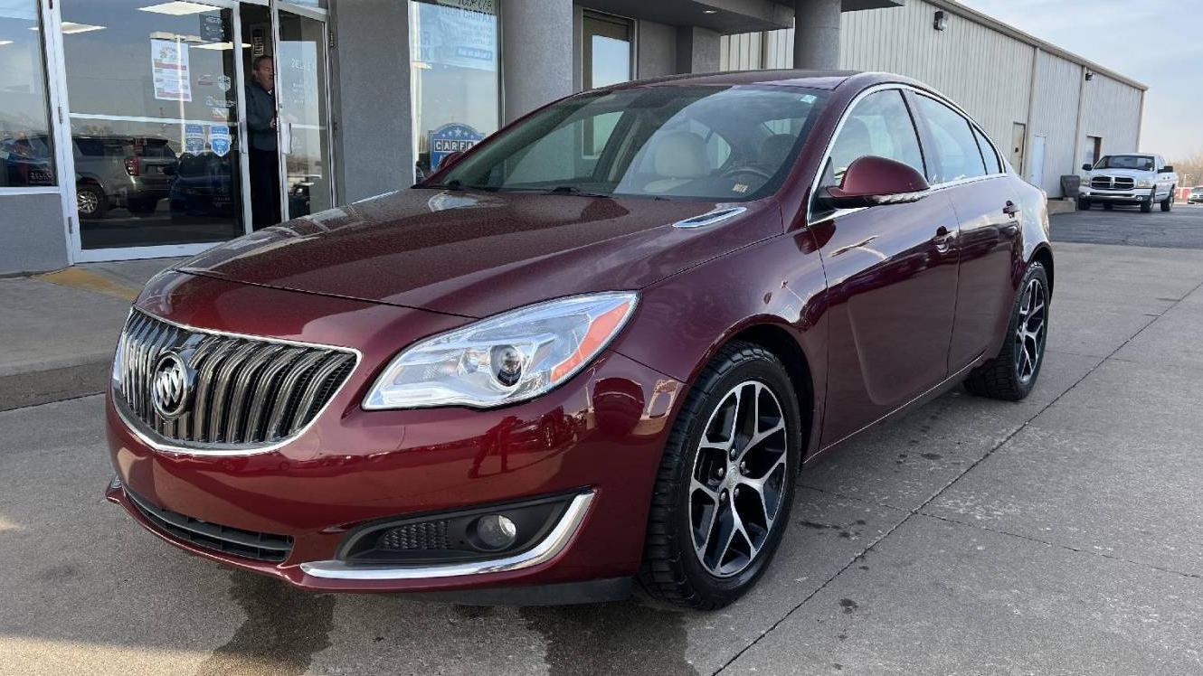 BUICK REGAL 2017 2G4GL5EX1H9137082 image