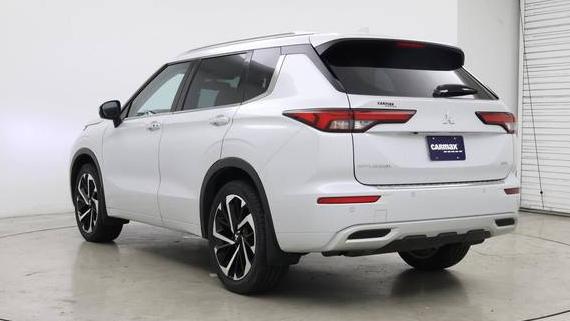 MITSUBISHI OUTLANDER 2023 JA4J3VA88PZ042591 image