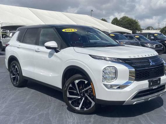 MITSUBISHI OUTLANDER 2023 JA4J3UA88PZ013327 image