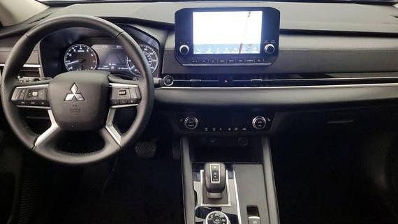MITSUBISHI OUTLANDER 2023 JA4J3UA87PZ058369 image MITSUBISHI OUTLANDER 2023 JA4J3UA87PZ058369 image