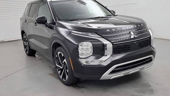 MITSUBISHI OUTLANDER 2023 JA4J3UA88PZ008824 image