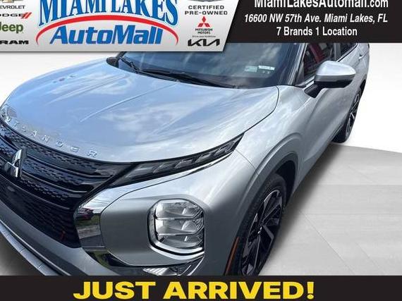 MITSUBISHI OUTLANDER 2023 JA4J3UA85PZ041134 image