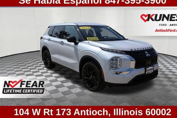 MITSUBISHI OUTLANDER 2023 JA4J3UA89PZ043260 image
