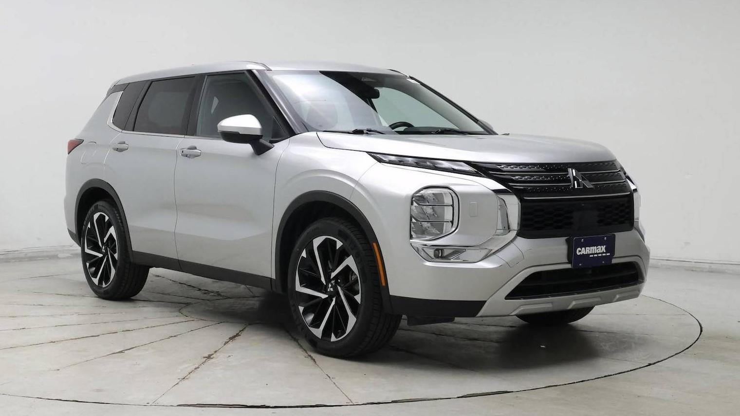 MITSUBISHI OUTLANDER 2023 JA4J4UA84PZ024726 image