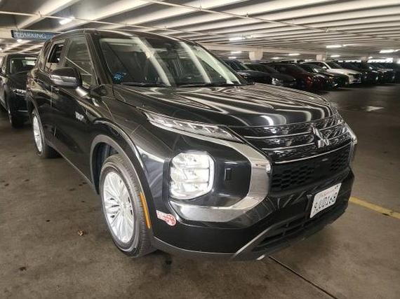 MITSUBISHI OUTLANDER 2023 JA4T5TA92PZ063078 image